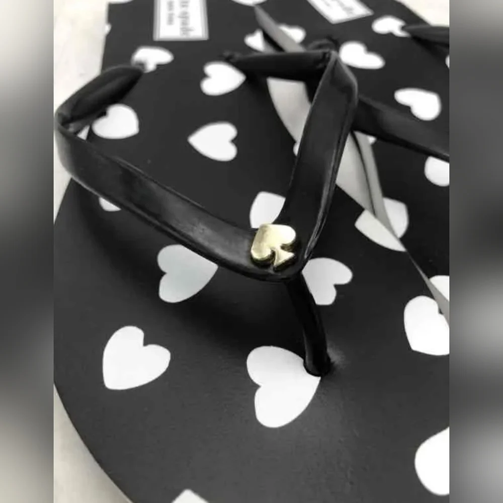 Kate Spade New York Nassau Black w Wht Hearts Thongs Flip Flop Flat sandals sz7M